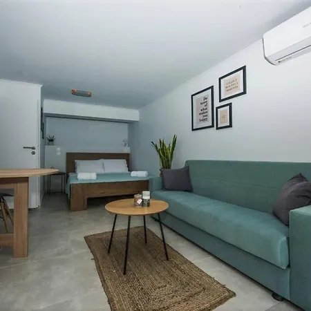 Theofilia Sea Side *